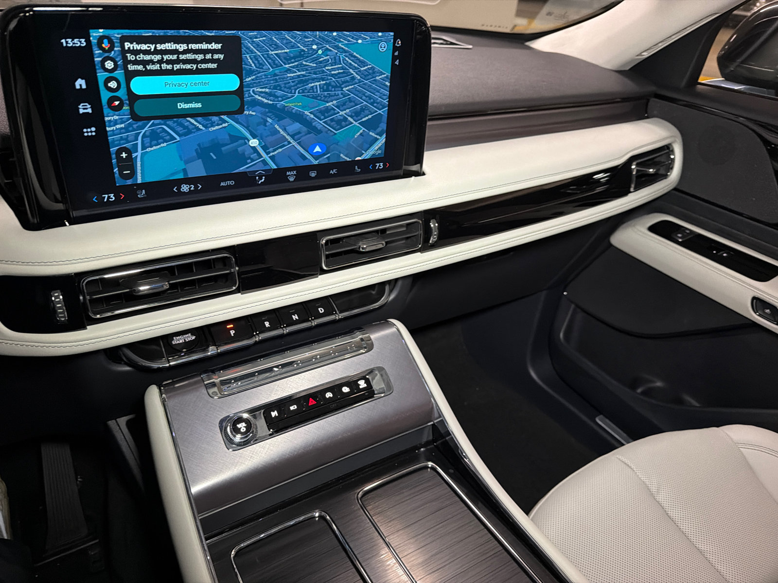 New 2027 Lincoln Aviator AWD image 22