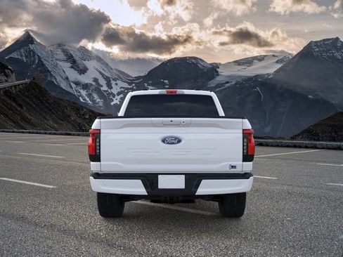 New 2025 Ford F150 Lightning Flash AWD/4WD image 5
