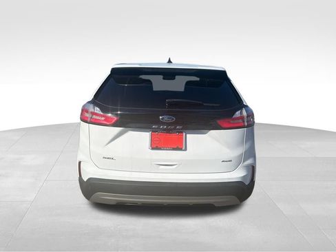 Used 2024 Ford Edge SEL image 7