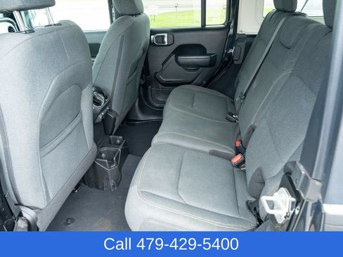 Used 2024 Jeep Wrangler Unlimited Sport AWD/4WD image 30