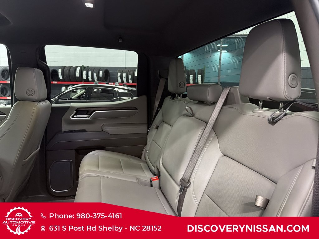 Used 2025 GMC Sierra 1500 SLT AWD/4WD image 29