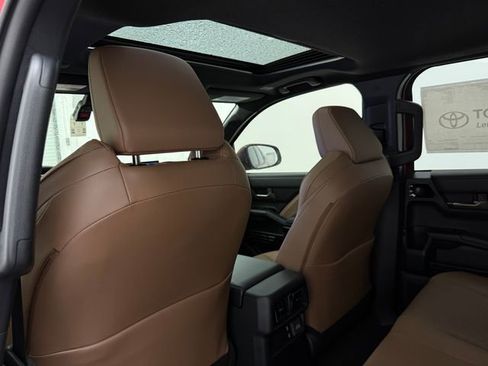 New 2026 Toyota 4Runner Limited AWD/4WD image 32