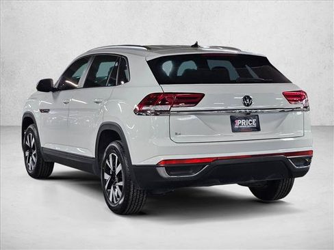 Used 2023 Volkswagen Atlas Cross Sport SE FWD image 8