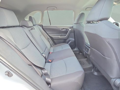 Certified 2025 Toyota RAV4 XLE AWD/4WD image 15
