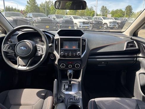 Used 2023 Subaru Crosstrek 2.0i Premium AWD/4WD image 9