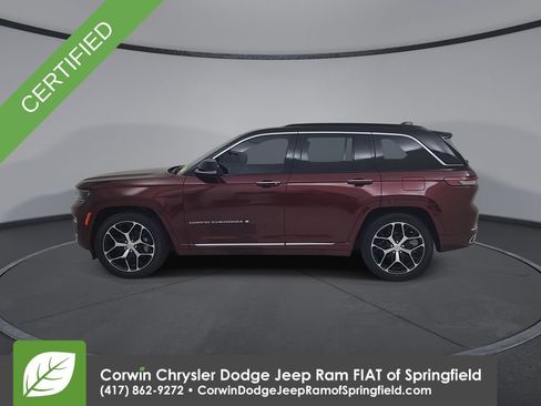 Certified 2025 Jeep Grand Cherokee Summit AWD/4WD image 9