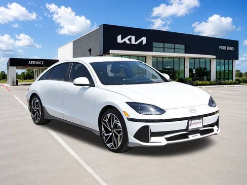 Used 2023 Hyundai Ioniq 6 SEL RWD image 3