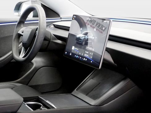 Used 2025 Tesla Model 3 Long Range RWD image 22