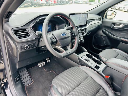 Used 2023 Ford Escape ST-Line w/ Tech Pack #1 AWD/4WD image 16
