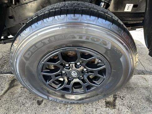 Used 2022 Toyota Tacoma SR5 image 19