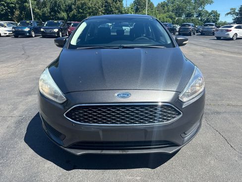 Used 2017 Ford Focus SE FWD image 8