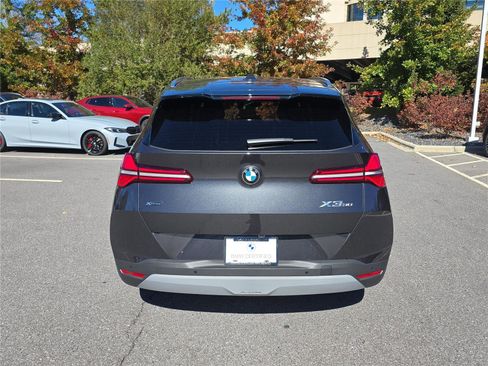 Certified 2025 BMW X3 xDrive30i image 4