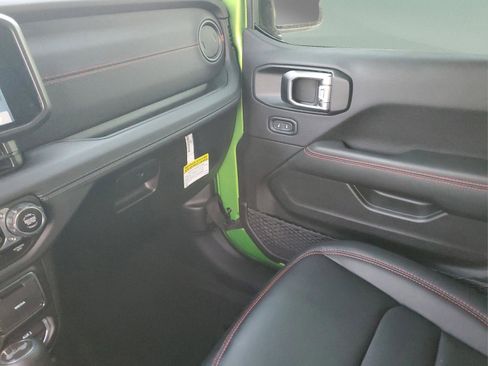 Certified 2025 Jeep Wrangler Unlimited Rubicon image 25