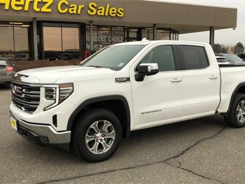 Used 2025 GMC Sierra 1500 SLT image 4