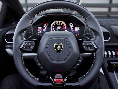 Used 2024 Lamborghini Huracan EVO image 48