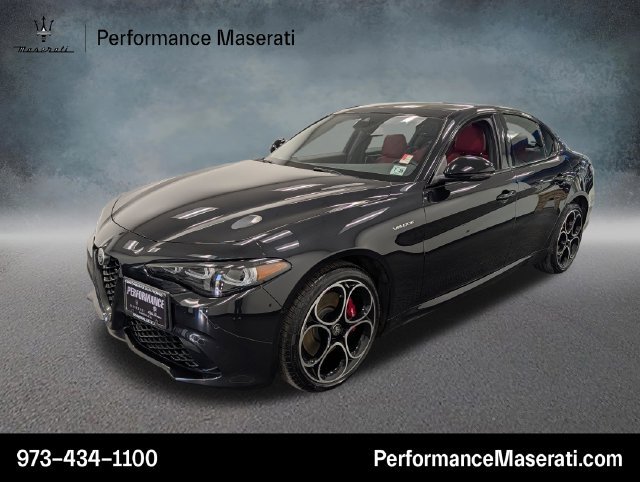 Used 2024 Alfa Romeo Giulia Veloce AWD/4WD 360° Tour