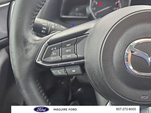 Used 2017 MAZDA MAZDA3 Grand Touring w/ Premium Equipment Package FWD image 23