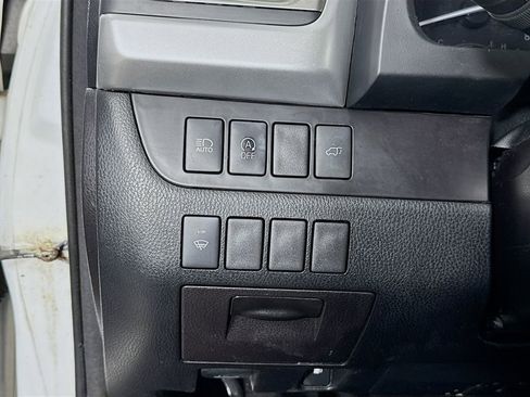 Certified 2018 Toyota Highlander SE image 13