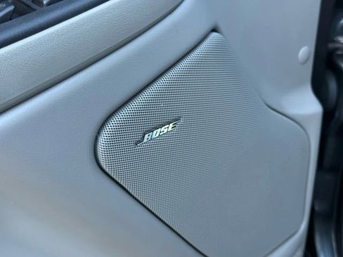 Used 2005 GMC Yukon SLT w/ SLT Preferred Equipment Group image 25