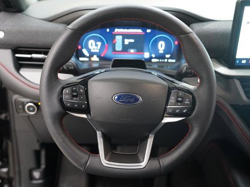 Used 2025 Ford Explorer ST-Line AWD/4WD image 12