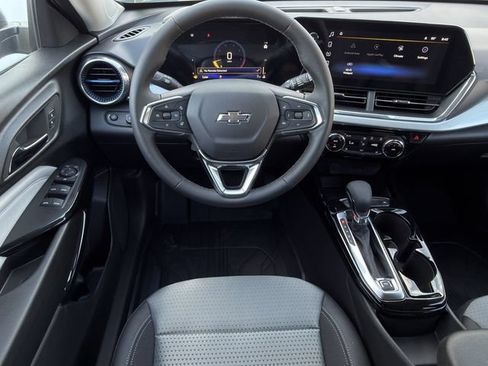 New 2026 Chevrolet Trax LT w/ Driver Confidence Package FWD image 11