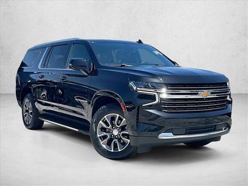Used 2022 Chevrolet Suburban LT w/ LT Signature Package RWD image 12