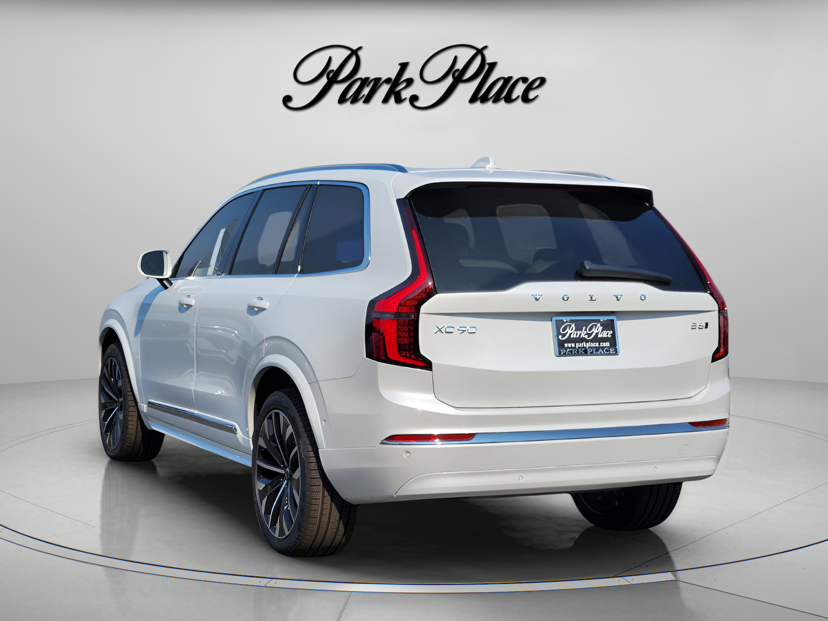 Used 2026 Volvo XC90 B6 Ultra w/ Protection Package AWD/4WD image 3
