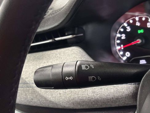Used 2022 Jeep Compass Latitude FWD image 32
