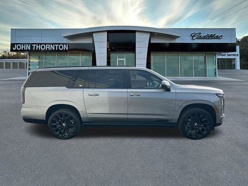 New 2026 Cadillac Escalade ESV Platinum Sport w/ LPO, ONYX Package image 4