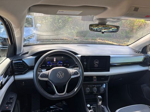 Used 2025 Volkswagen Taos S image 33