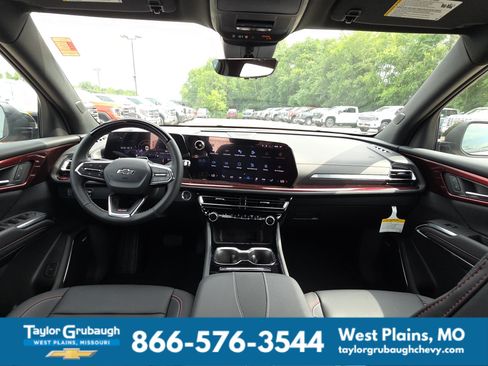 New 2026 Chevrolet Traverse Z71 w/ Enhanced Driving Package AWD/4WD image 30