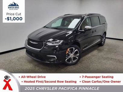 Used 2025 Chrysler Pacifica Pinnacle w/ Trailer Tow Group