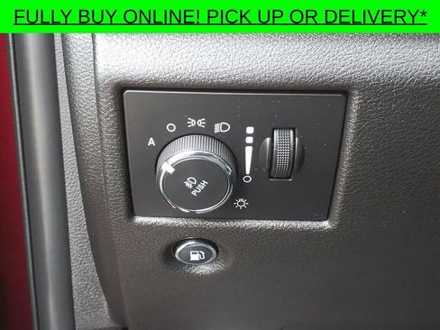 Used 2018 Jeep Grand Cherokee Limited image 19