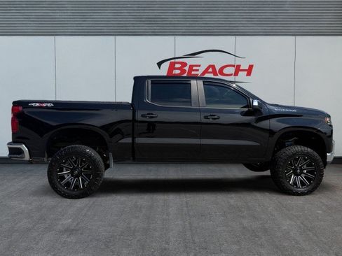 Used 2021 Chevrolet Silverado 1500 LT w/ Bed Protection Package AWD/4WD image 5