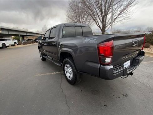 Used 2020 Toyota Tacoma SR w/ SR Convenience Package image 8