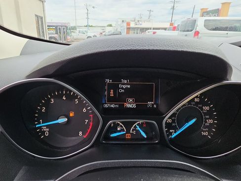 Used 2017 Ford Escape SE FWD image 15