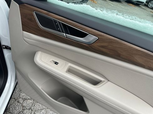 Certified 2025 Volkswagen Atlas SE AWD/4WD image 31