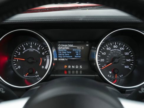 Used 2020 Ford Mustang Premium image 11