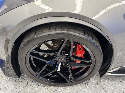 Used 2016 Chevrolet Corvette Z06 w/ 2LZ Preferred Equipment Group RWD image 30