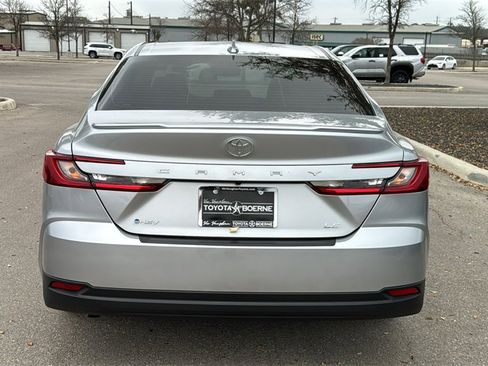New 2026 Toyota Camry LE image 7