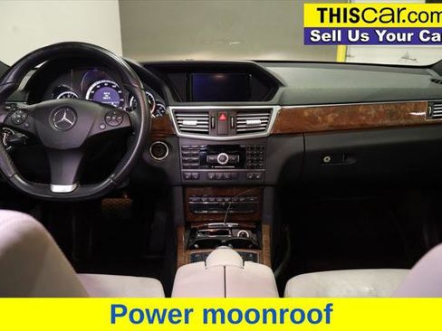 Used 2011 Mercedes-Benz E 550 4MATIC Sedan image 18