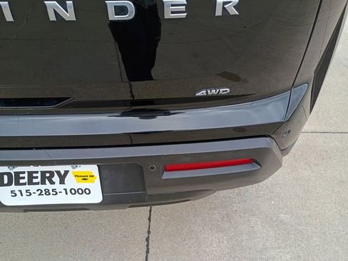 Used 2022 Nissan Pathfinder S image 7