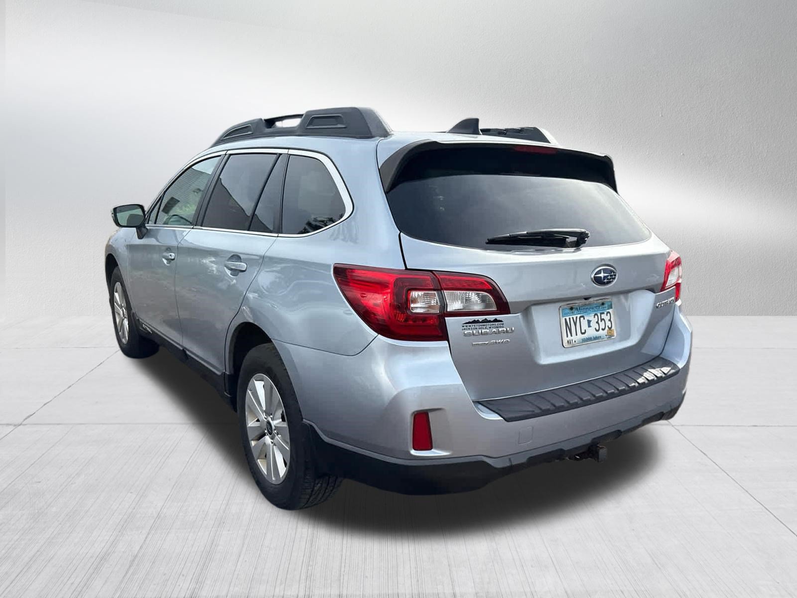 Used 2016 Subaru Outback 2.5i Premium AWD/4WD image 11