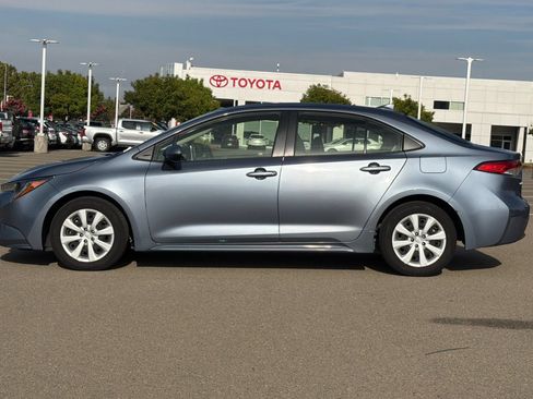 Certified 2020 Toyota Corolla LE FWD image 8