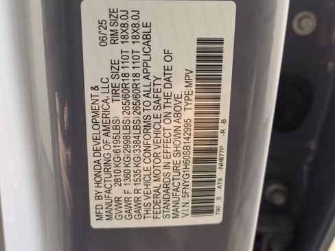 Certified 2025 Honda Pilot TrailSport image 33