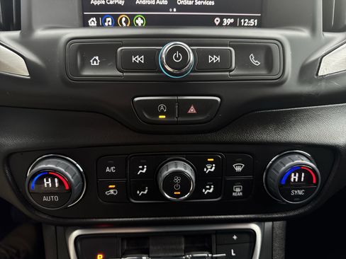 Certified 2024 GMC Terrain SLE w/ Driver Convenience Package image 18