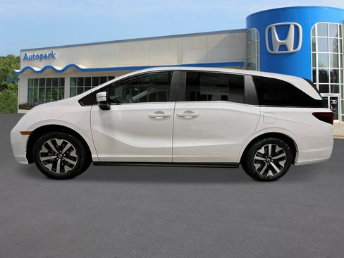 New 2026 Honda Odyssey EX-L image 2