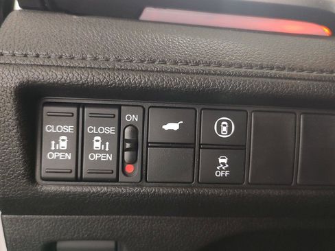 Used 2023 Honda Odyssey Sport image 24
