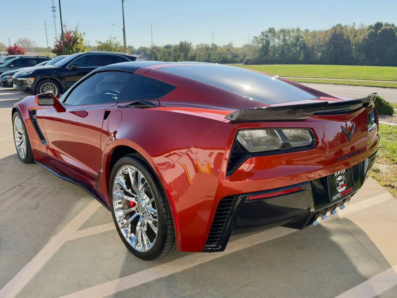 Used 2015 Chevrolet Corvette Z06 w/ 2LZ Preferred Equipment Group RWD image 9