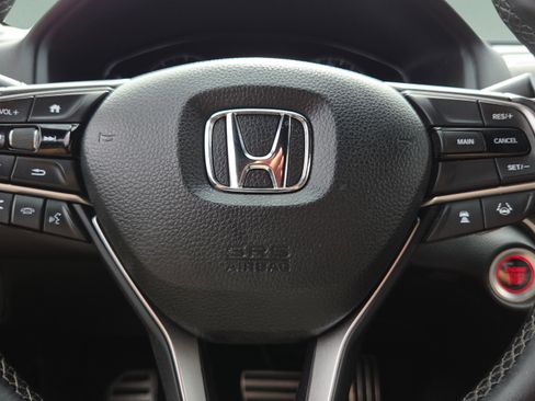 Certified 2018 Honda Accord Sport image 37